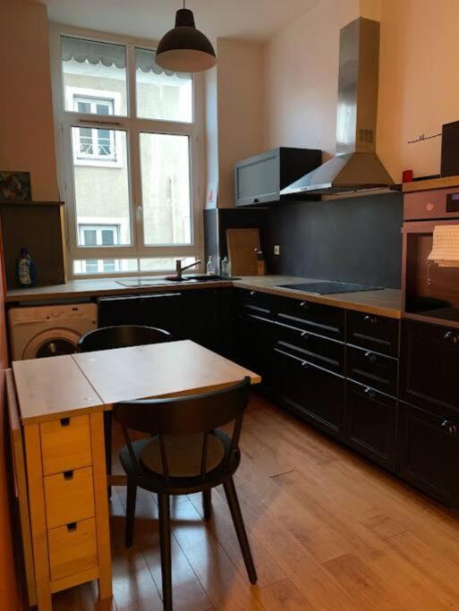Apartamento Joli Canut - Proche De Fourviere - 6 Couchages Lyon